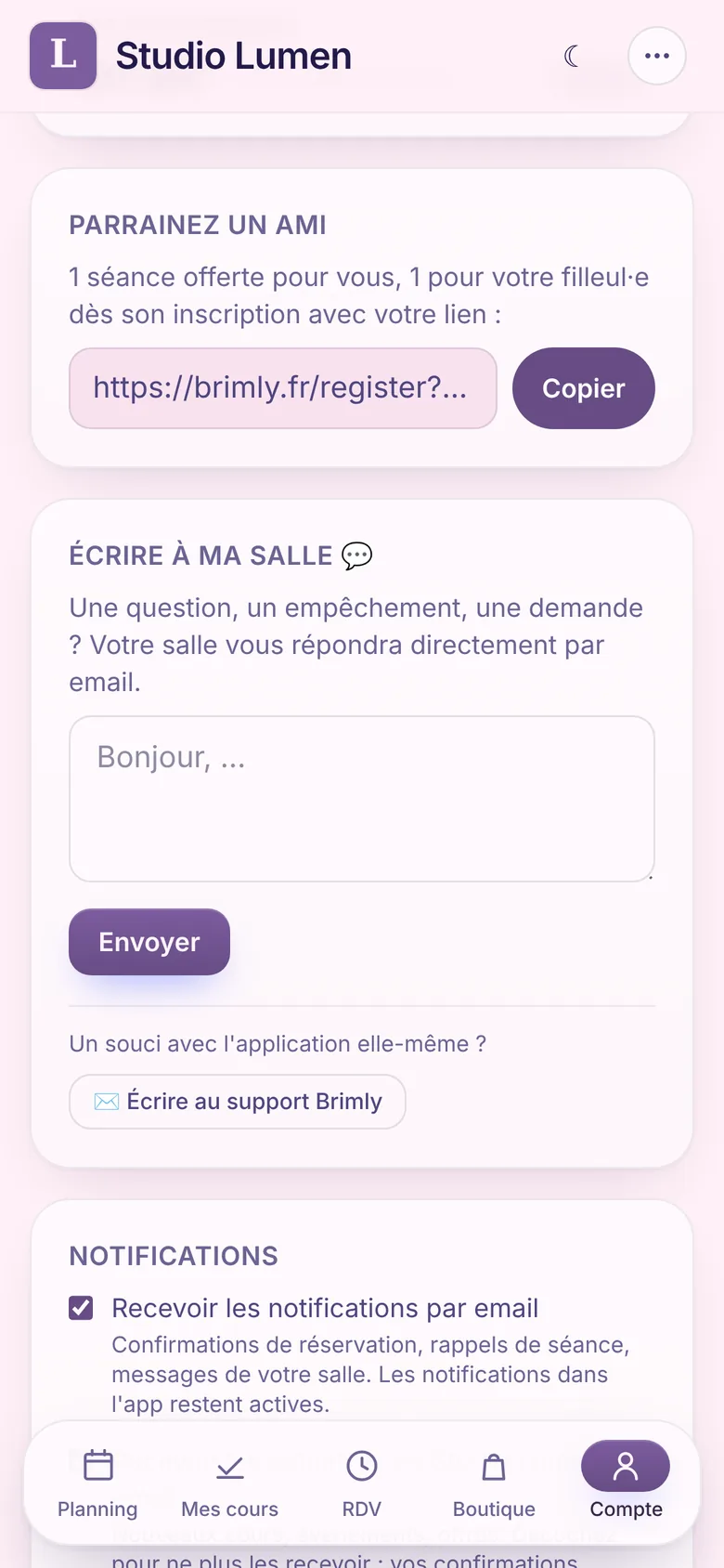 Page Mon compte sur mobile : carte « Parrainez un ami » avec le lien personnel et le bouton Copier